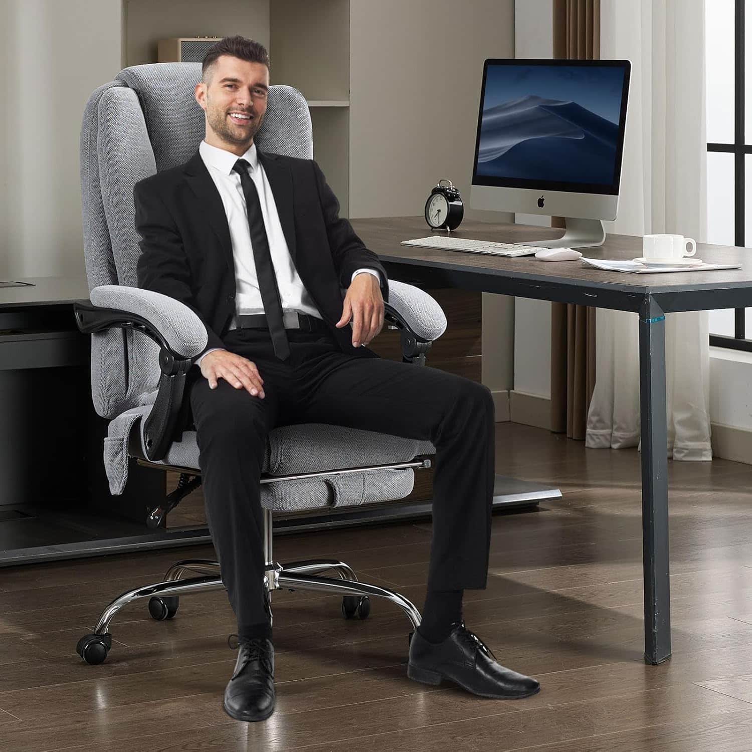 Massage Office Chair with Heat and 6 Vibration Points，Executive Office Chair with Foot Rest and Padded Armrests，Reclining Backrest and Wheels