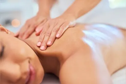 How Much Tip for Massage Therapist
