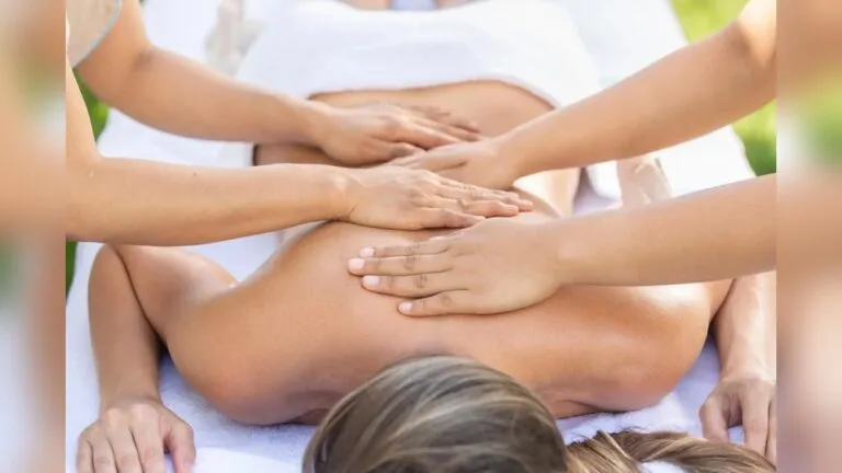 What is a 4 Hand Massage